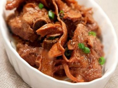 Sườn kho măng khô