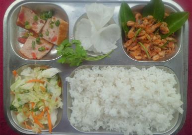 Hòa Phát – Chuyên cung cấp suất ăn công nghiệp tại Phường Phước Long (mới) – TP.HCM