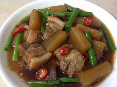 Thịt kho củ cải