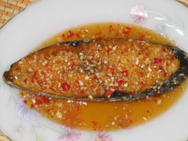 Cá thu chiên nước mắm