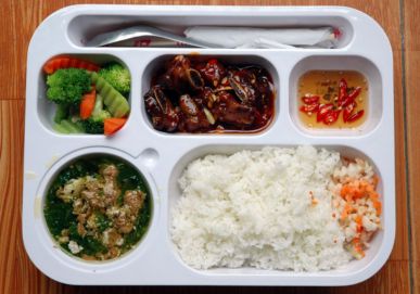 Đơn Vị Suất Ăn Công Nghiệp Chất Lượng - Uy Tín - Giá Rẻ tại KCX Linh Trung - Tp. HCM