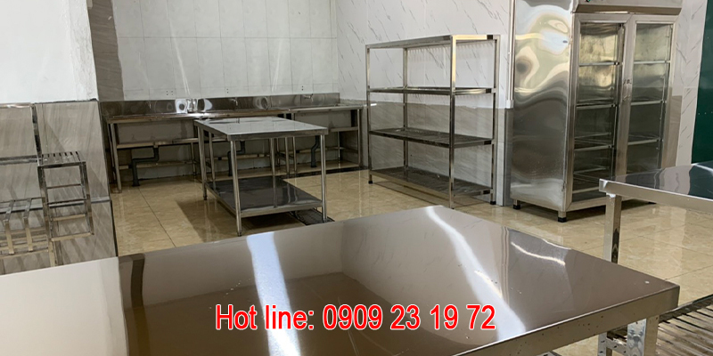 Khu vực chế biến suất ăn công nghiệp